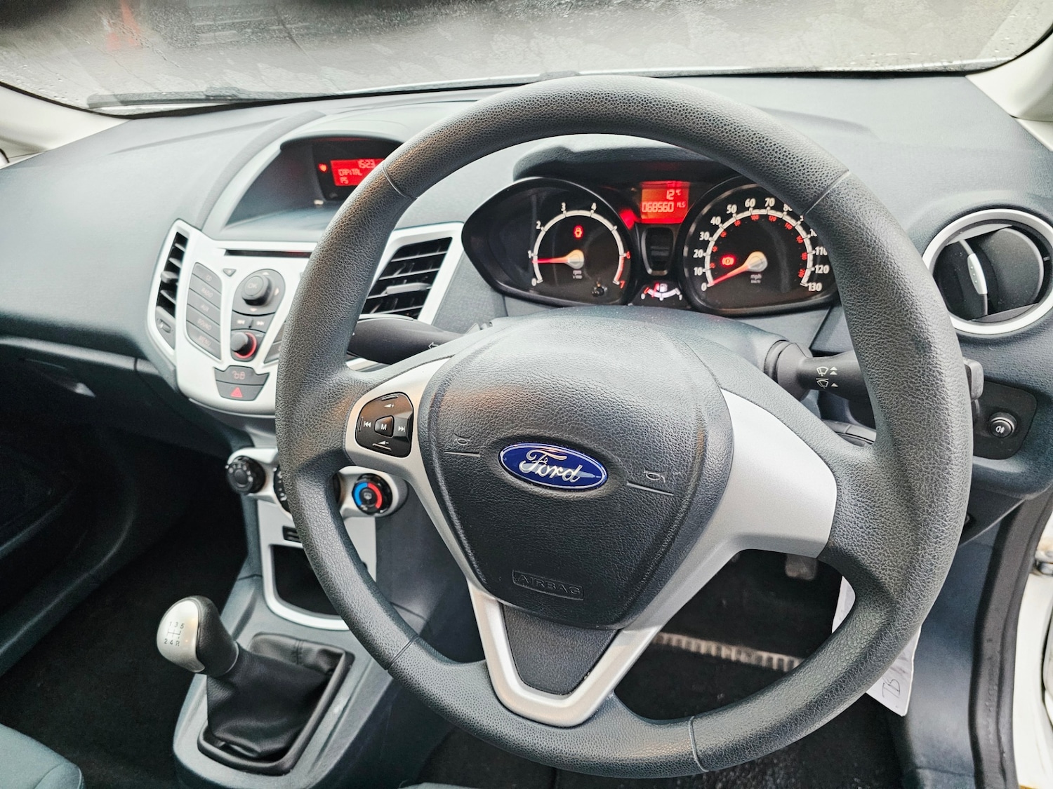 Used Ford Fiesta 2012 for sale - 76476837: Photo 9