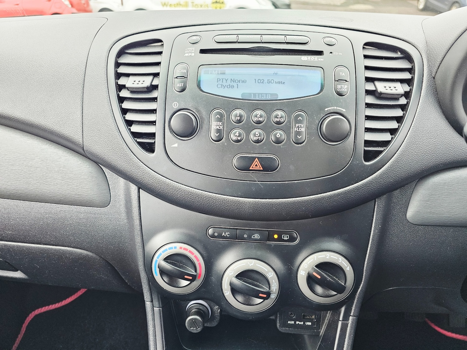 Used Hyundai i10 2013 for sale - 77364047: Photo 9