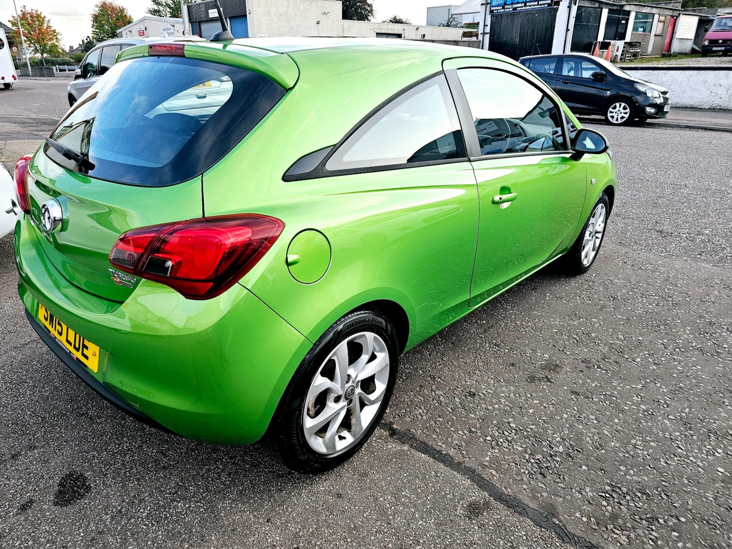Used Vauxhall Corsa 2015 for sale - 76412335: Photo 4
