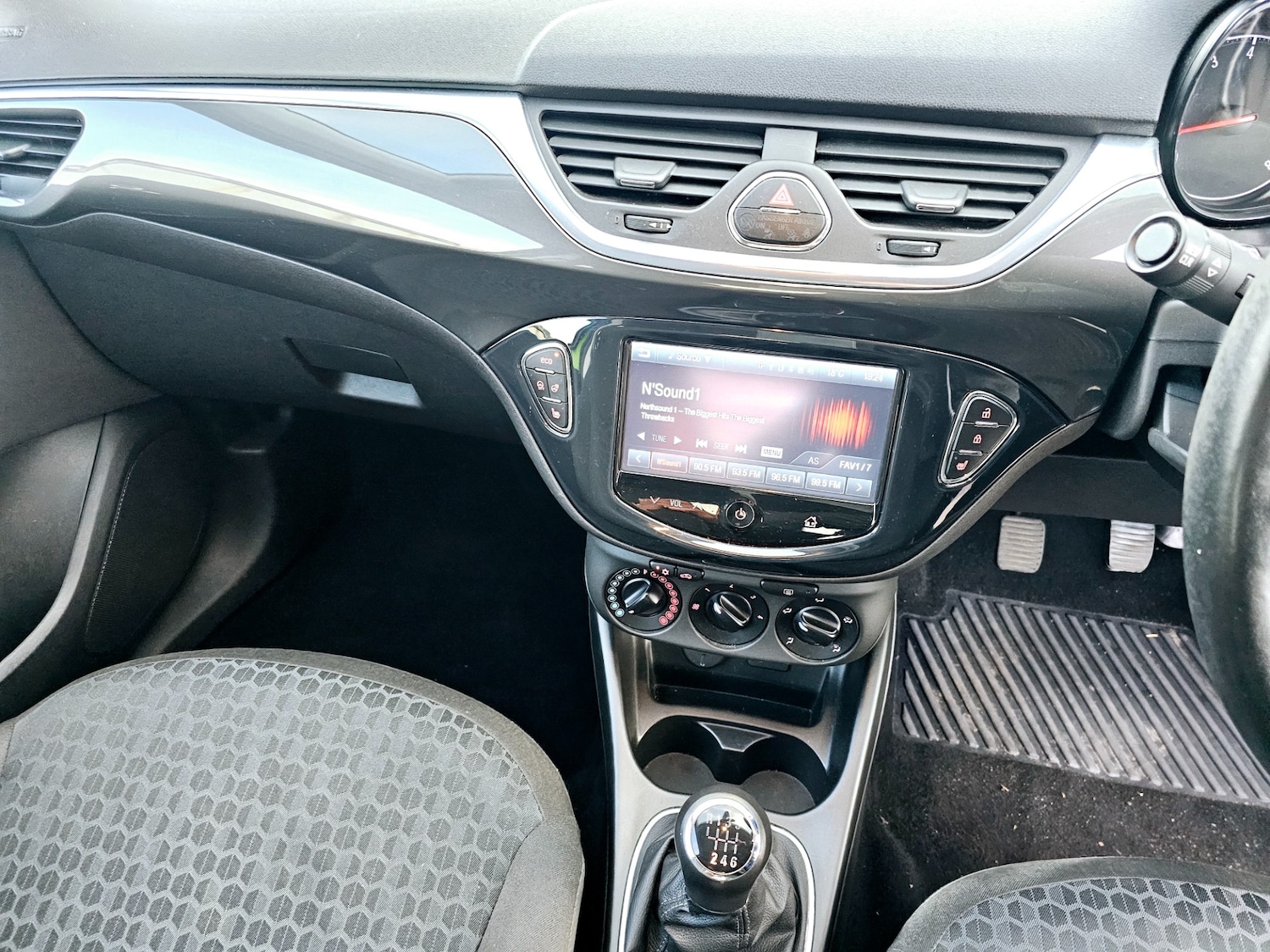 Used Vauxhall Corsa 2015 for sale - 76412335: Photo 9