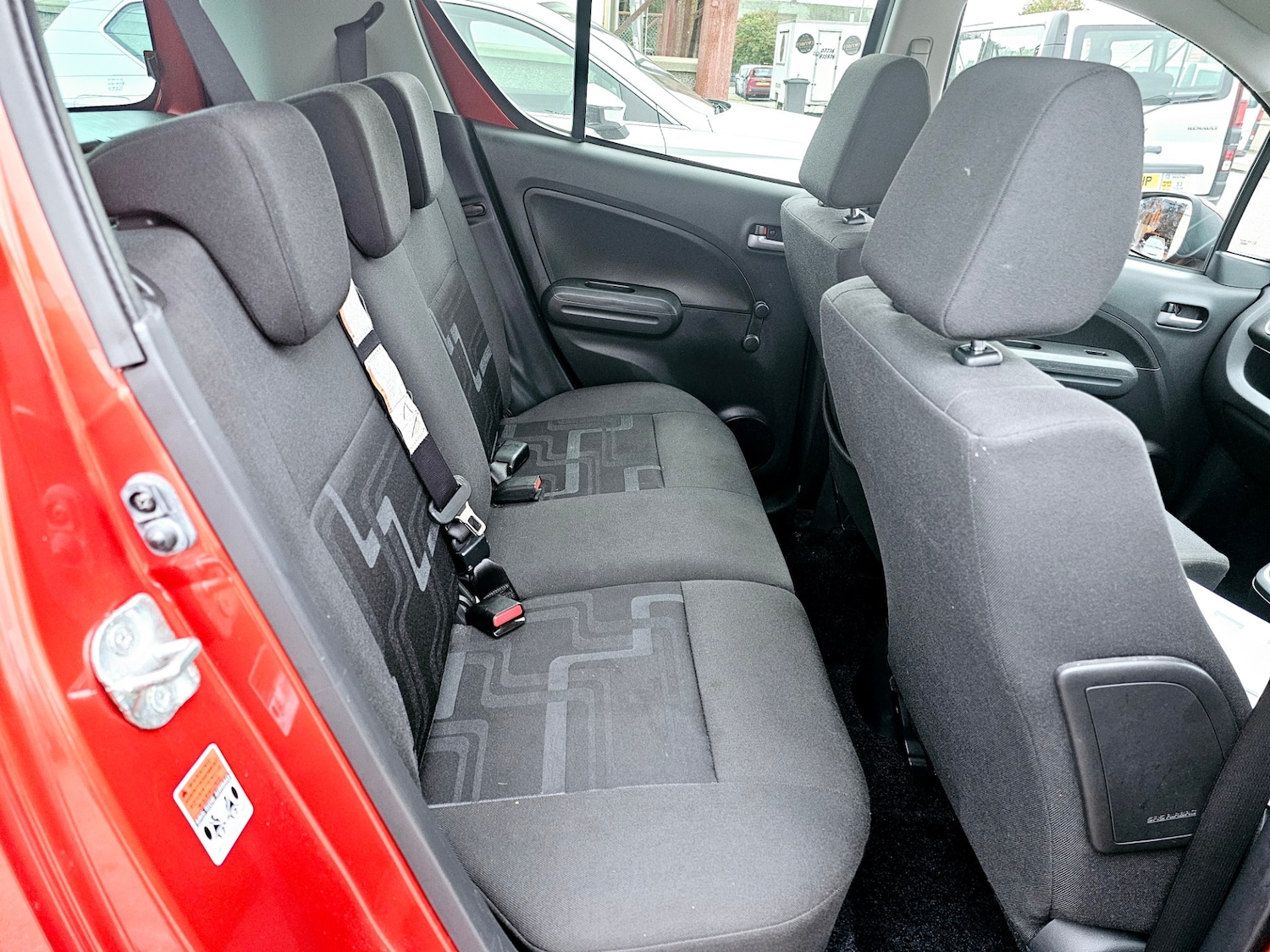 Used Suzuki Splash 2011 for sale - 76320763: Photo 8