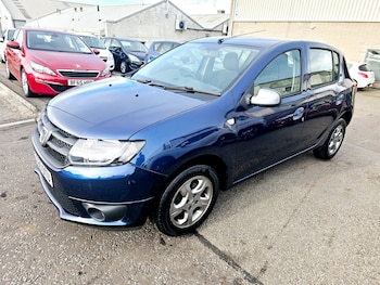 Used Dacia Sandero 2015 for sale - 79299903: Photo