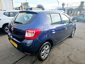 Used Dacia Sandero 2015 for sale - 79299903: Photo
