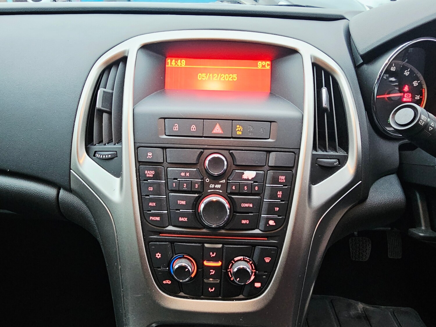 Used Vauxhall Astra 2010 for sale - 76834702: Photo 11