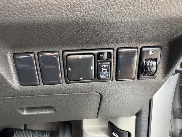Used Nissan X-Trail 2004 for sale - 75378028: Photo 40