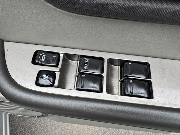 Used Nissan X-Trail 2004 for sale - 75378028: Photo 47