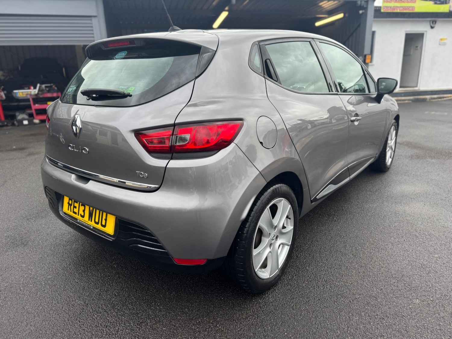Vehicle 22