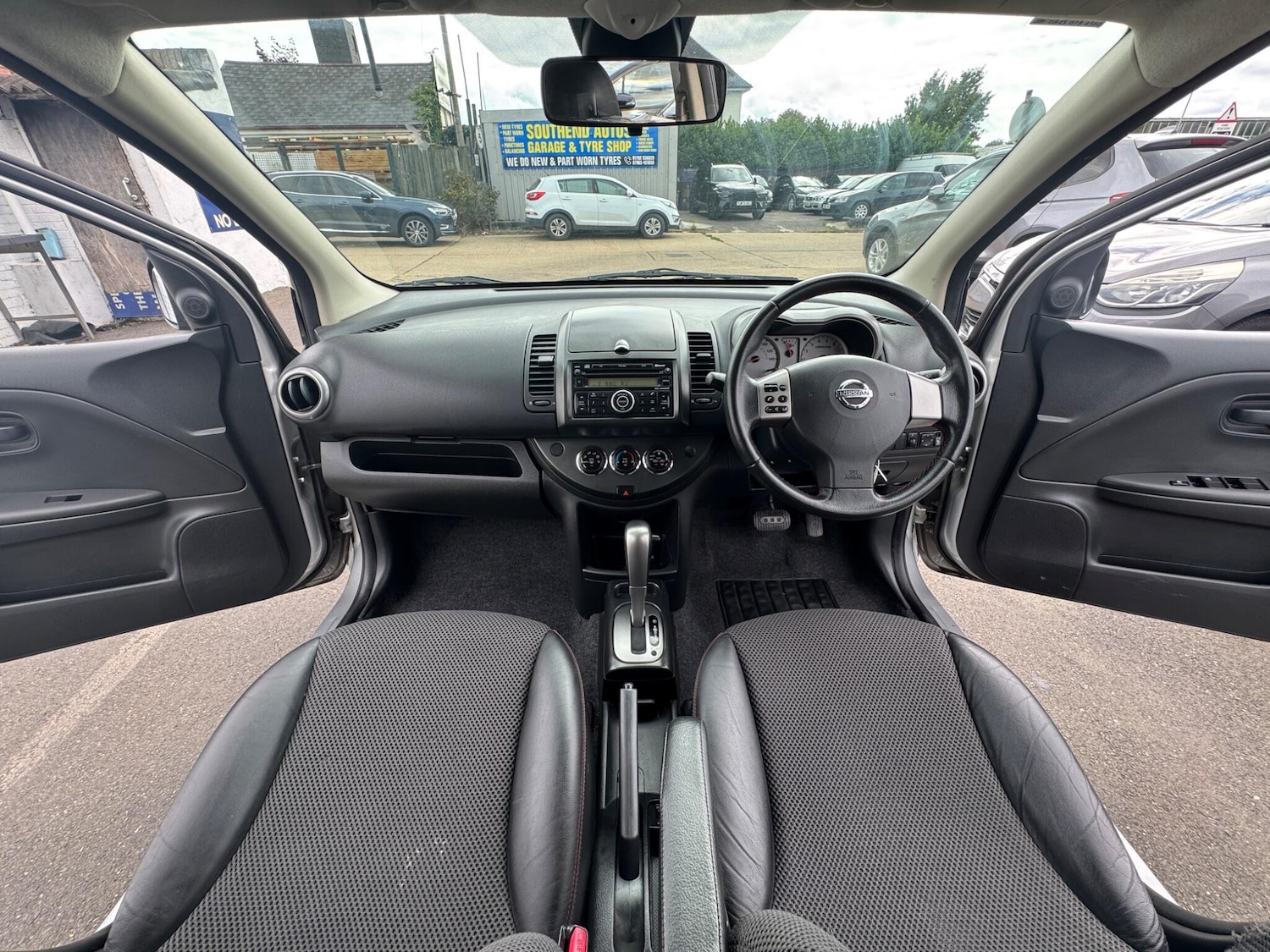 Vehicle 29