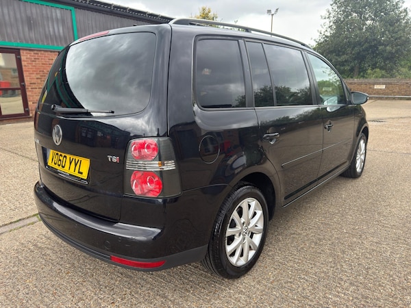 Used Volkswagen Touran 2010 for sale - 74768012: Photo 24