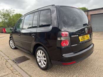 Used Volkswagen Touran 2010 for sale - 74768012: Photo