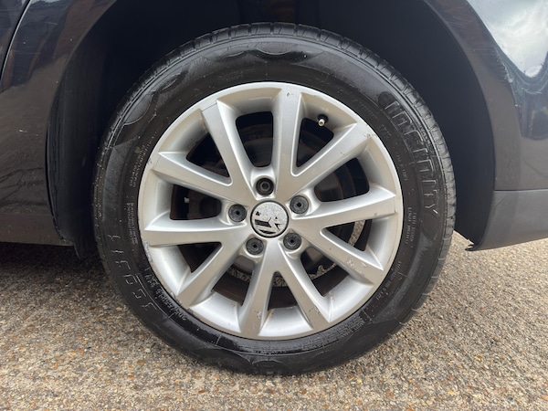 Used Volkswagen Touran 2010 for sale - 74768012: Photo 43