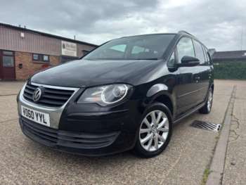 Used Volkswagen Touran 2010 for sale - 74768012: Photo