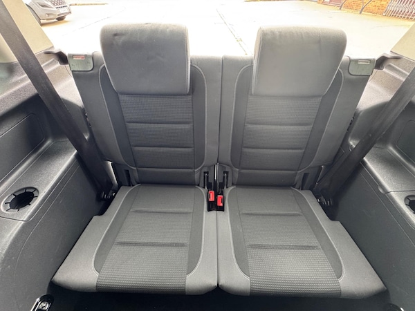 Used Volkswagen Touran 2010 for sale - 74768012: Photo 52