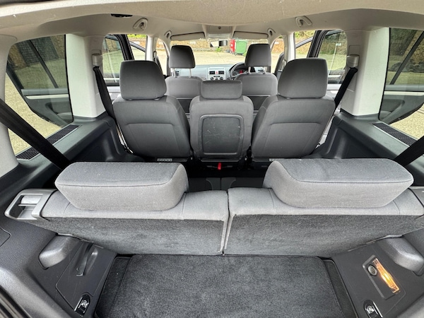 Used Volkswagen Touran 2010 for sale - 74768012: Photo 54