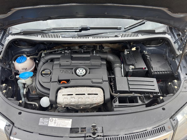 Used Volkswagen Touran 2010 for sale - 74768012: Photo 57