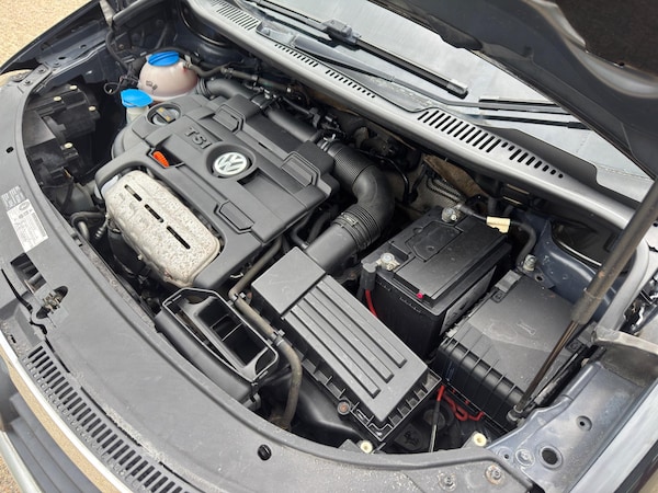 Used Volkswagen Touran 2010 for sale - 74768012: Photo 59