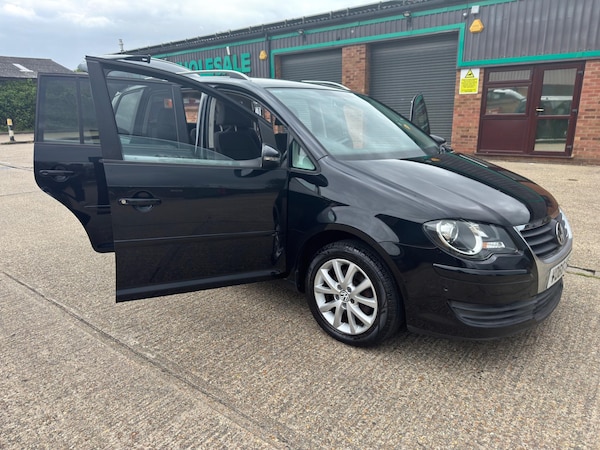 Used Volkswagen Touran 2010 for sale - 74768012: Photo 66
