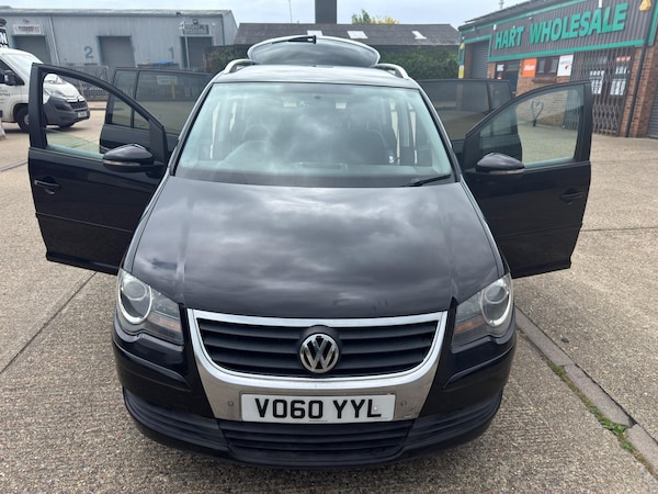 Used Volkswagen Touran 2010 for sale - 74768012: Photo 67