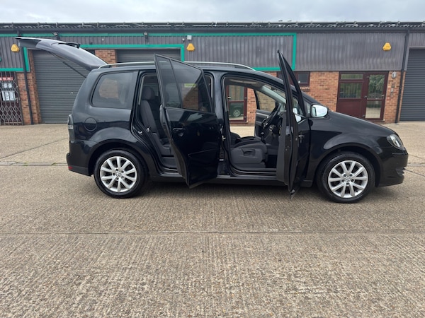 Used Volkswagen Touran 2010 for sale - 74768012: Photo 69