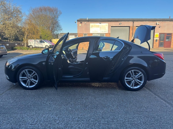 Used Vauxhall Insignia 2011 for sale - 74336812: Photo 77