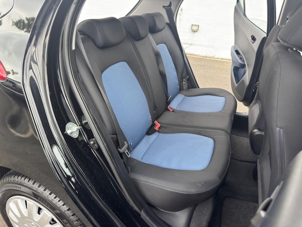 Used Hyundai i10 2015 for sale - 75351969: Photo 21