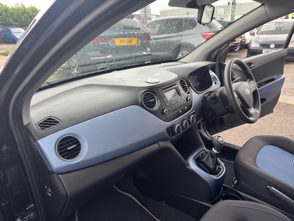 Used Hyundai i10 2015 for sale - 75351969: Photo 25