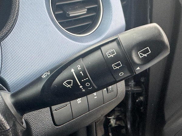 Used Hyundai i10 2015 for sale - 75351969: Photo 36
