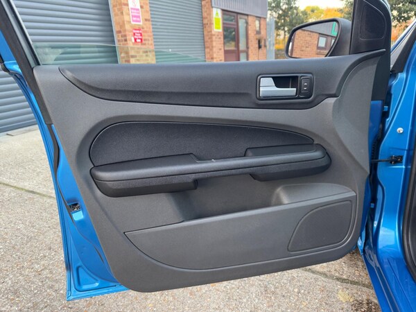 Used Ford Focus 2006 for sale - 74691187: Photo 43
