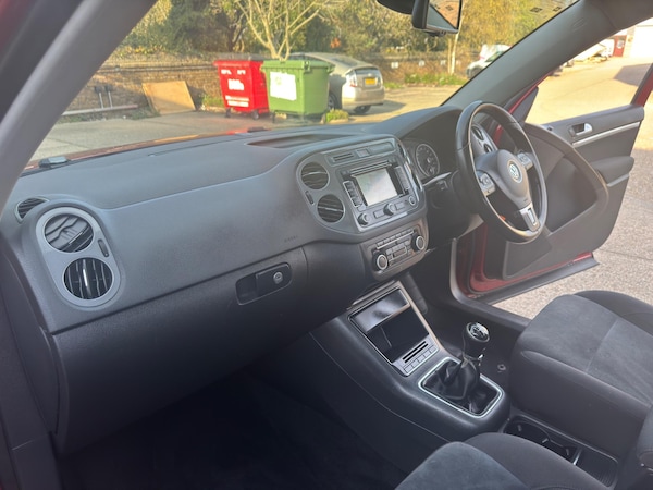Used Volkswagen Tiguan 2014 for sale - 74271536: Photo 23