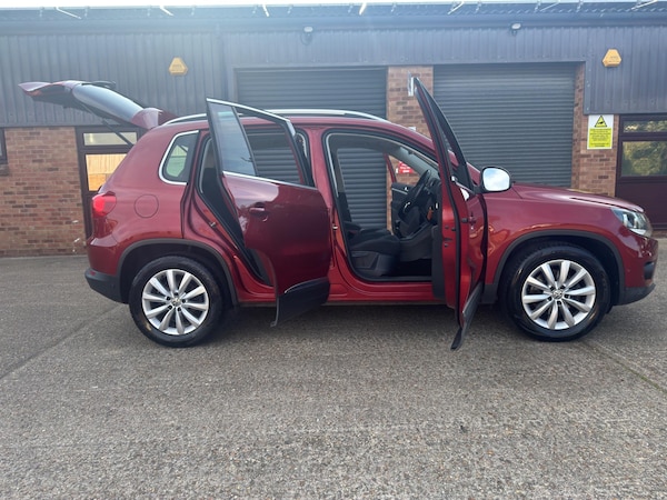 Used Volkswagen Tiguan 2014 for sale - 74271536: Photo 74