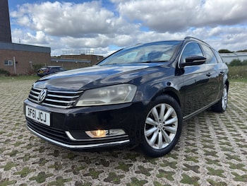 Used Volkswagen Passat 2012 for sale - 75977611: Photo
