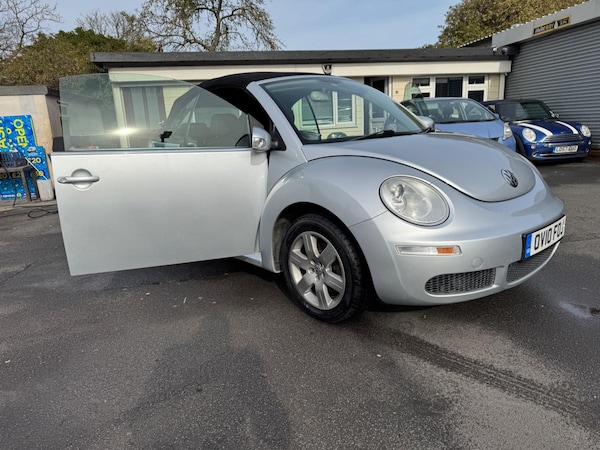 Used Volkswagen Beetle 2010 for sale - 74690798: Photo 35