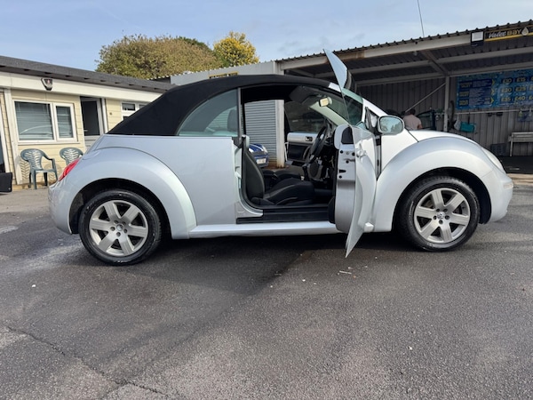 Used Volkswagen Beetle 2010 for sale - 74690798: Photo 38