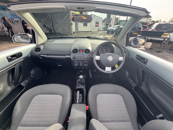 Used Volkswagen Beetle 2010 for sale - 74690798: Photo 46