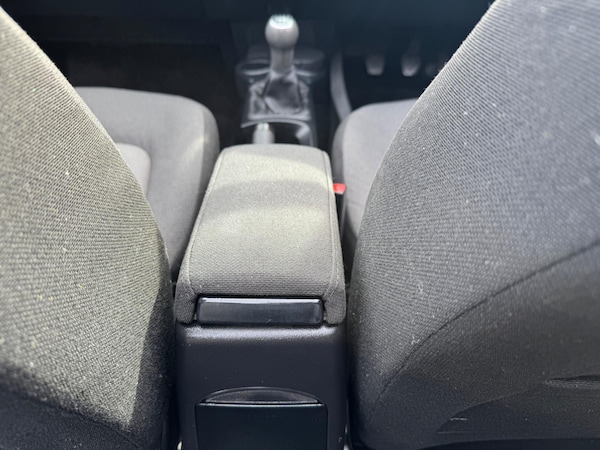 Used Volkswagen Beetle 2010 for sale - 74690798: Photo 54