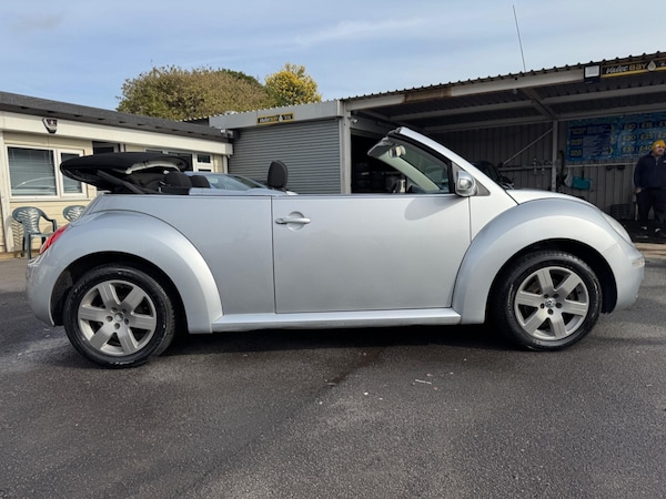 Used Volkswagen Beetle 2010 for sale - 74690798: Photo 7