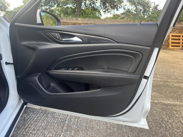 Used Vauxhall Insignia 2018 for sale - 75601403: Photo 53