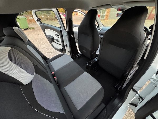 Used Renault Twingo 2015 for sale - 72568436: Photo 20