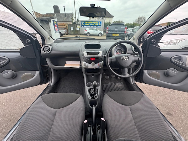 Used Toyota AYGO 2009 for sale - 74324390: Photo 28