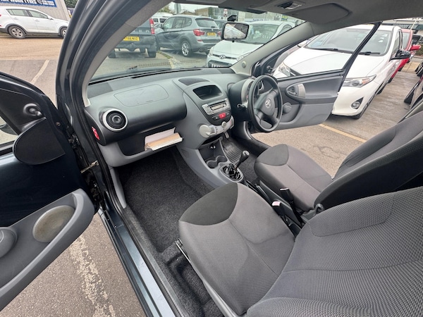 Used Toyota AYGO 2009 for sale - 74324390: Photo 42