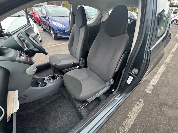 Used Toyota AYGO 2009 for sale - 74324390: Photo 43
