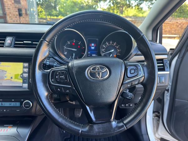 Used Toyota Avensis 2018 for sale - 75246862: Photo 10