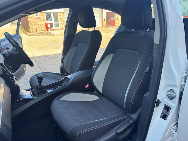 Used Toyota Avensis 2018 for sale - 75246862: Photo 25