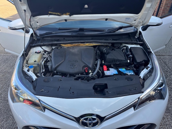 Used Toyota Avensis 2018 for sale - 75246862: Photo 56