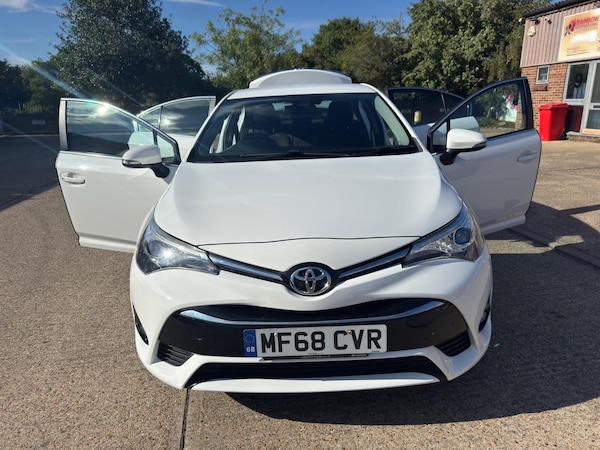 Used Toyota Avensis 2018 for sale - 75246862: Photo 62