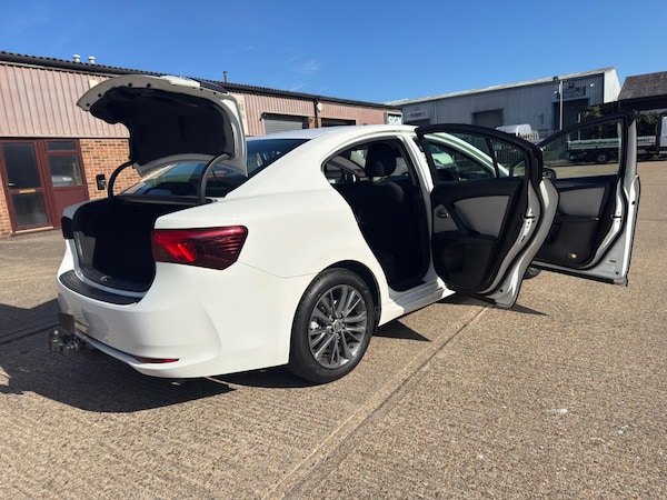 Used Toyota Avensis 2018 for sale - 75246862: Photo 68