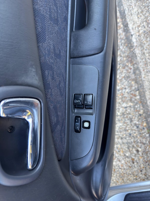 Used Toyota Corolla 2001 for sale - 75614155: Photo 29