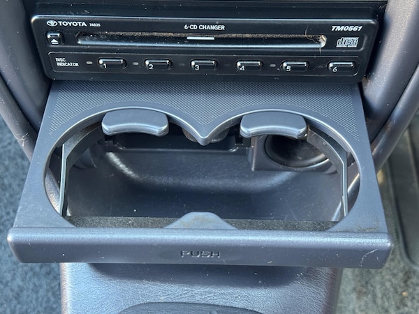 Used Toyota Corolla 2001 for sale - 75614155: Photo 44