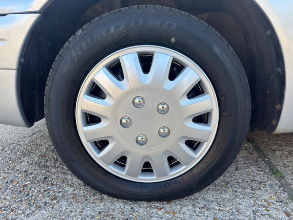 Used Toyota Corolla 2001 for sale - 75614155: Photo 49