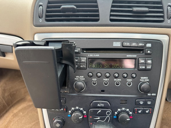 Used Volvo V70 2006 for sale - 74762874: Photo 12